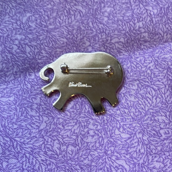 Laurel Burch Lion/Cat Brooch with Checkered Collar - Picture 2 of 2